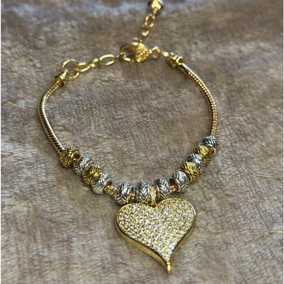 10” "Versatile Golden Heart Charm Bracelet/Anklet - Elegant and Adjustable" - Picture 3 of 10